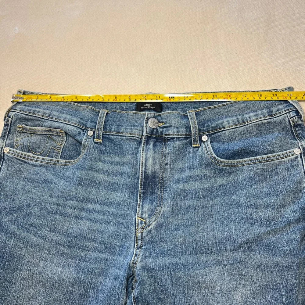 True Religion Ricky Relaxed Straight Jeans Mens 40 Medium Wash Blue Denim